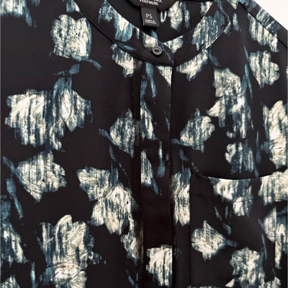 Simply Vera Vera Wang Women short-sleeve, partial button-down blouse Small Petit - Picture 7 of 11